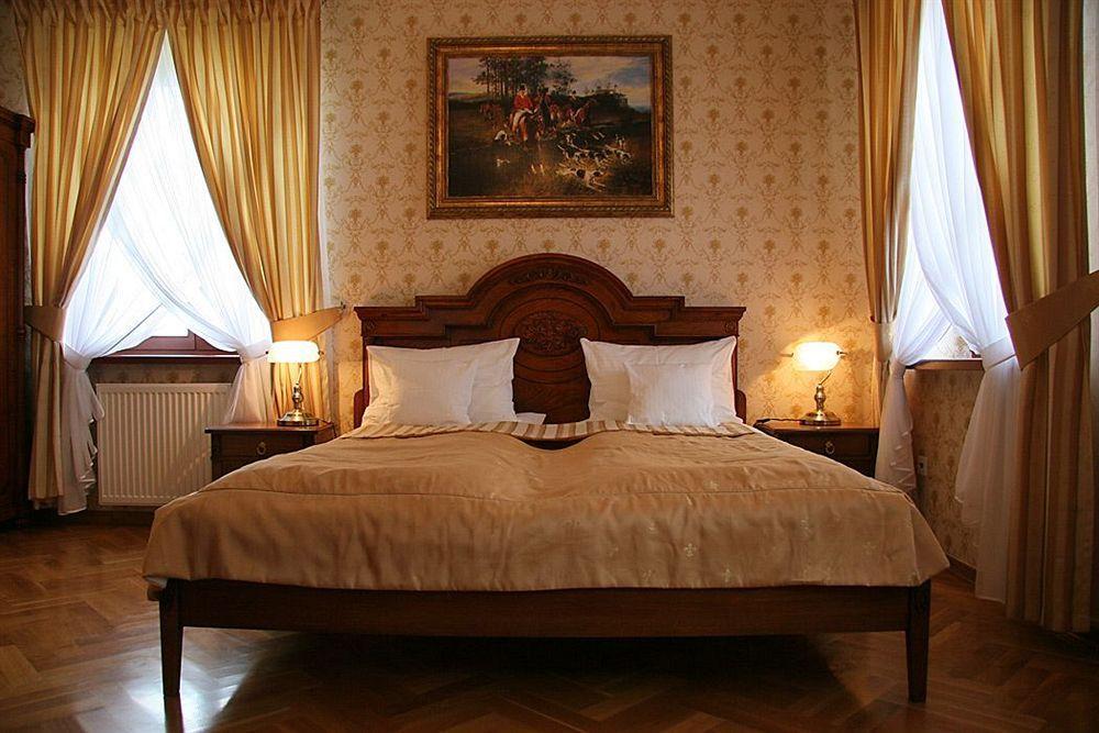 Hotel Sarmata Zespol Dworski Sandomierz Exteriör bild